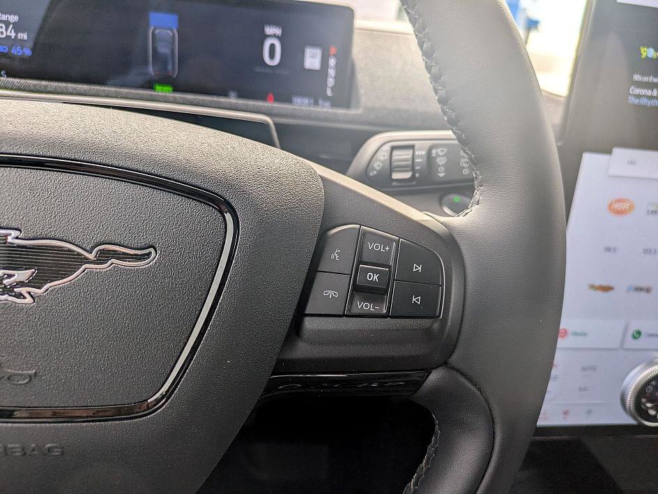 Used 2023 Ford Mustang Mach-E Premium image 18