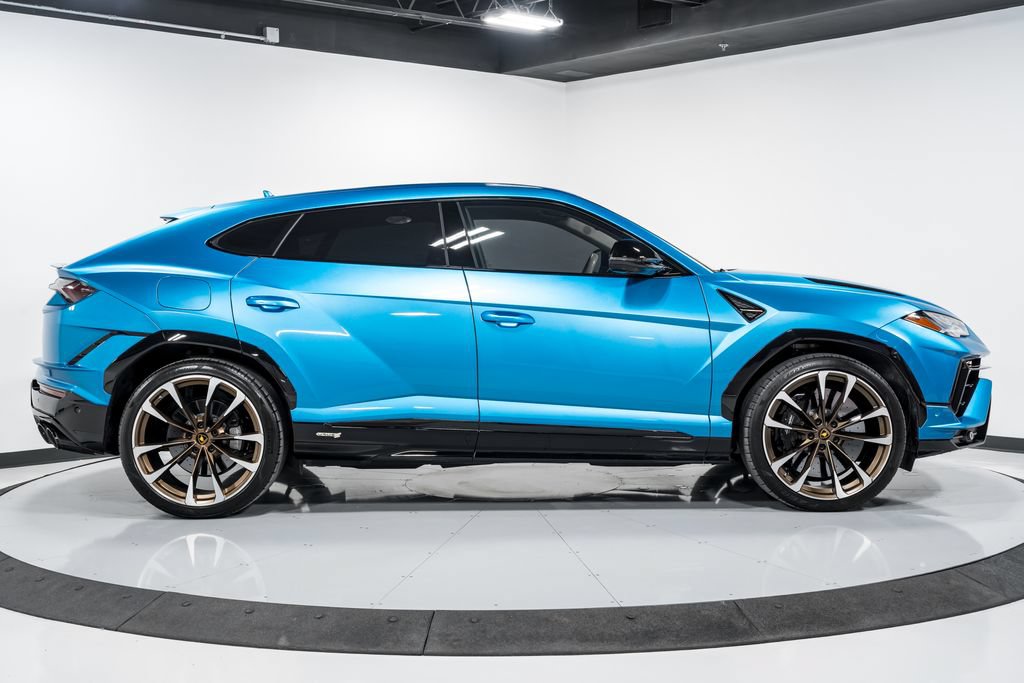 Used 2024 Lamborghini Urus S AWD/4WD image 2