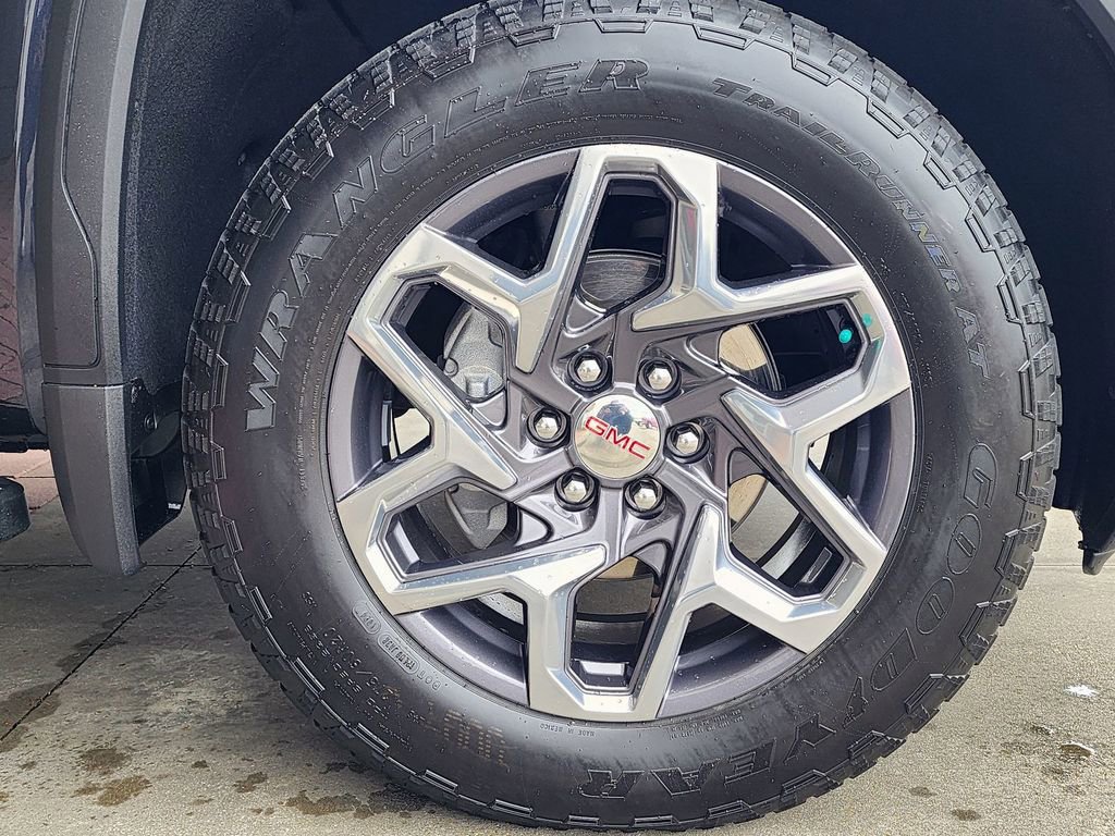 Used 2024 GMC Sierra 1500 SLT w/ SLT Premium Plus Package image 4