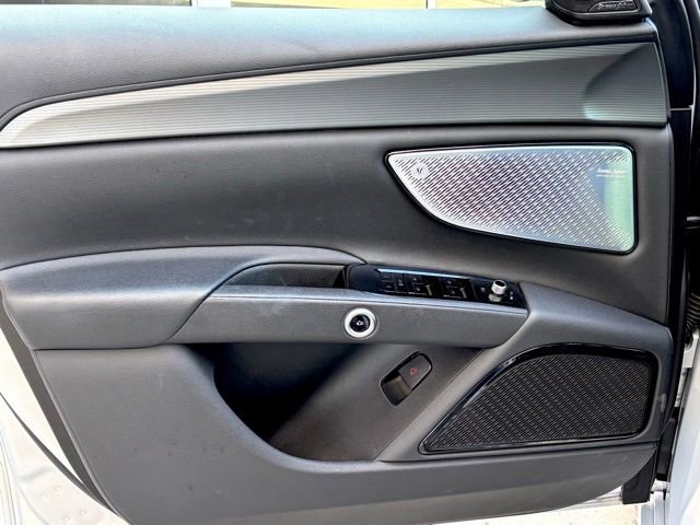 Used 2024 Maserati Grecale GT image 8