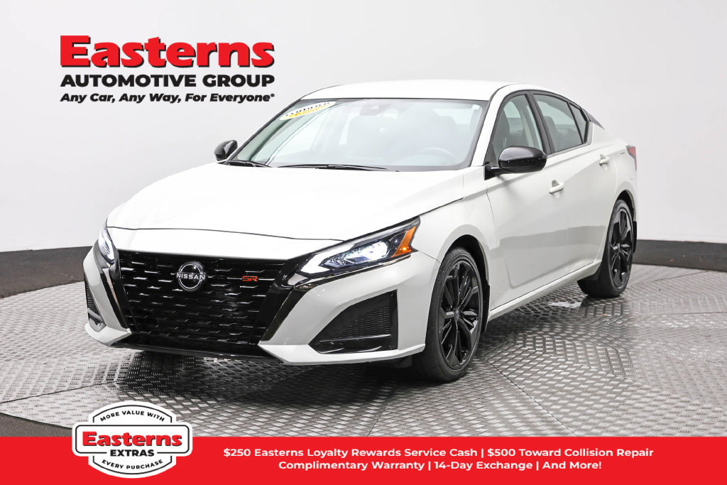 Used 2023 Nissan Altima 2.5 SR