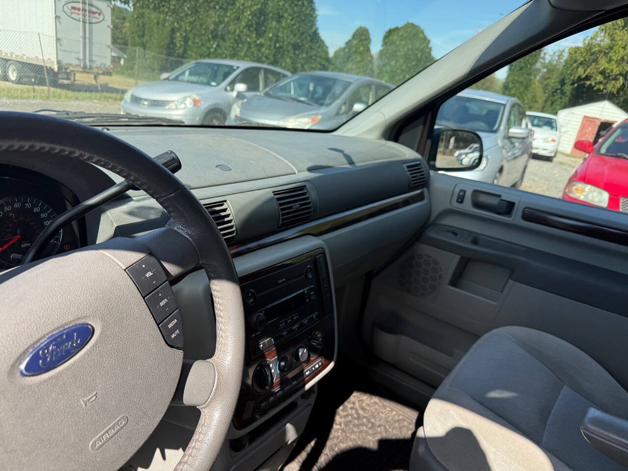 Used 2006 Ford Freestar SEL FWD image 20