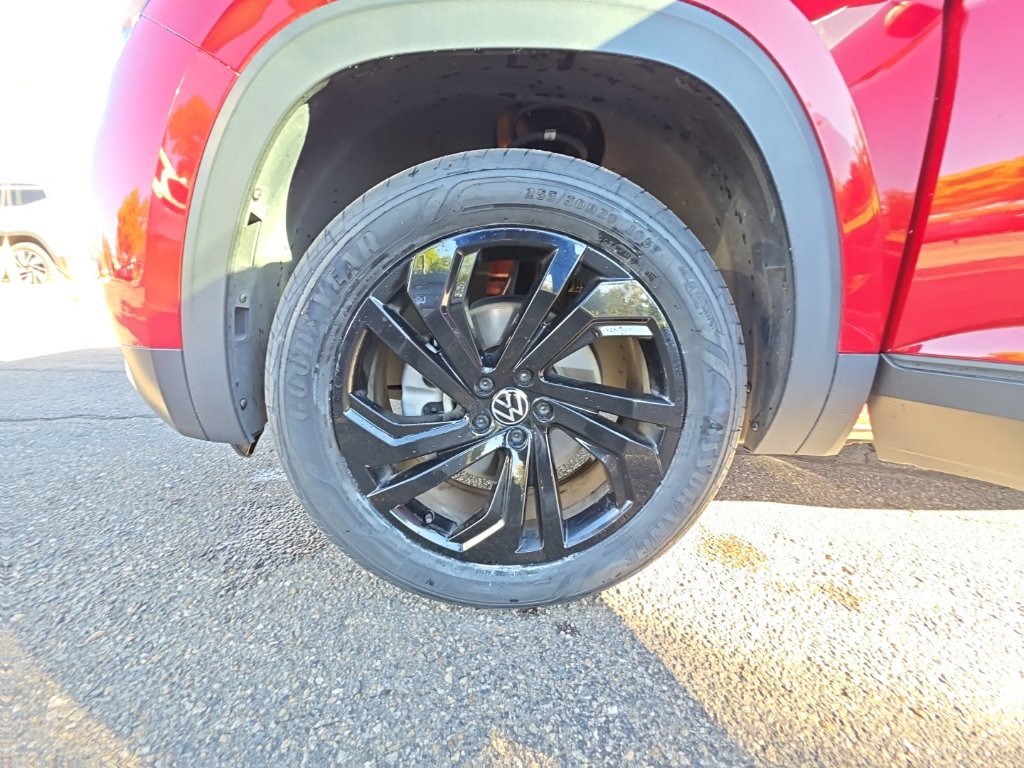 Certified 2023 Volkswagen Atlas SE w/ Black Wheel Package AWD/4WD image 25