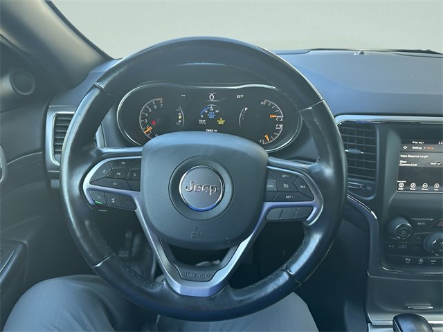 Used 2021 Jeep Grand Cherokee Laredo image 25