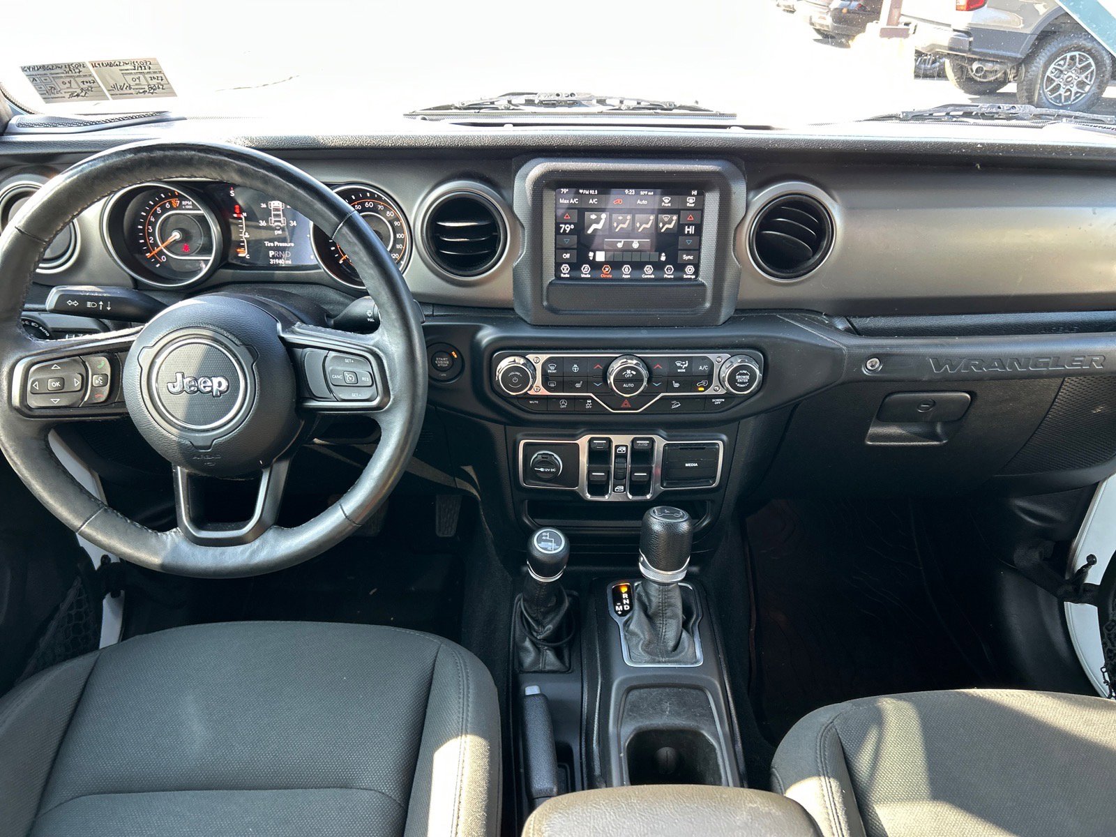Used 2018 Jeep Wrangler Unlimited Sport S image 3