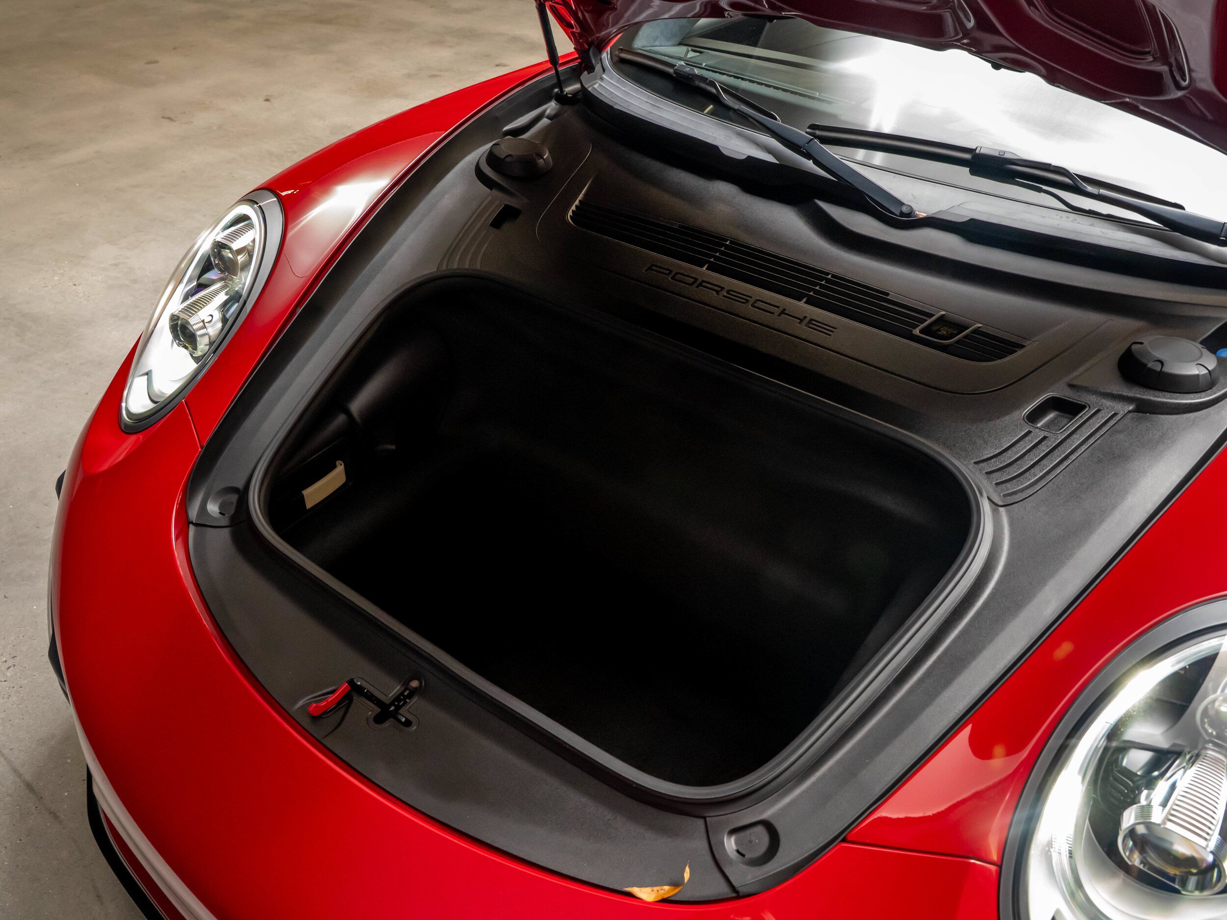 Certified 2019 Porsche 911 Turbo S AWD/4WD image 35