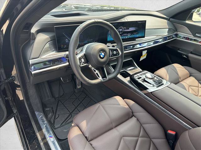 Used 2026 BMW 740i xDrive w/ Premium Package AWD/4WD image 10