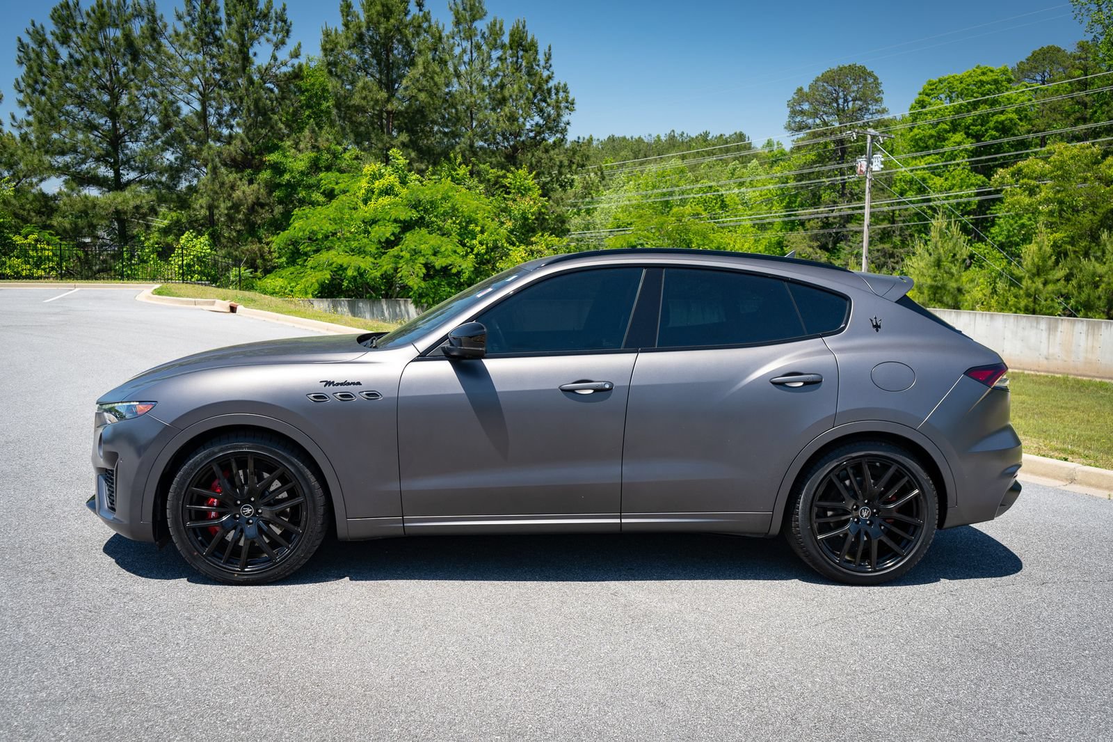 Used 2022 Maserati Levante Modena AWD/4WD image 13
