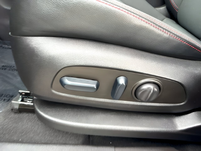 Used 2023 Chevrolet Equinox RS AWD/4WD image 13
