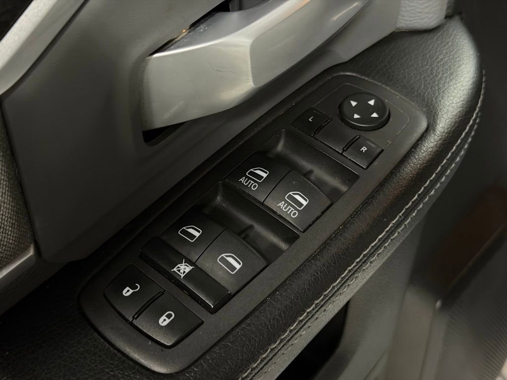 Used 2022 RAM 3500 Big Horn image 28