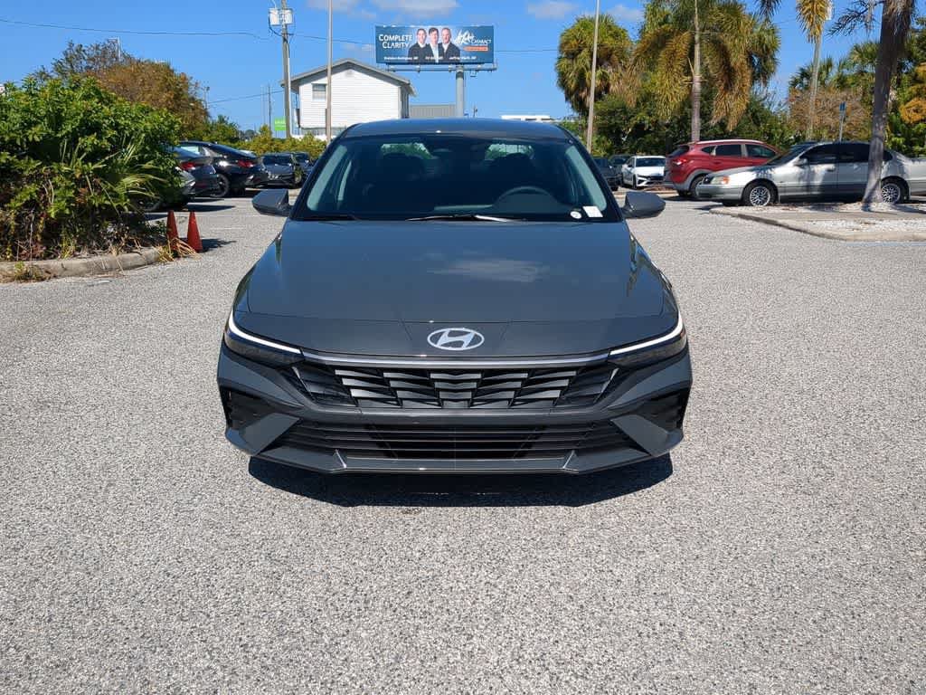 New 2026 Hyundai Elantra SE FWD image 10
