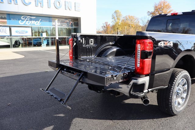 New 2026 Ford F250 Lariat w/ Chrome Package image 18