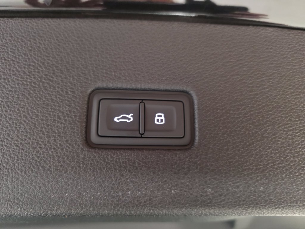 New 2027 Audi Q8 Prestige AWD/4WD image 9