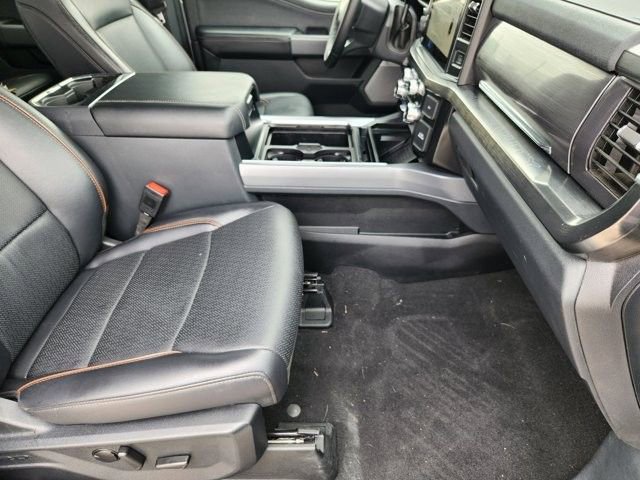 Used 2025 Ford F250 Lariat w/ Lariat Ultimate Package AWD/4WD image 13