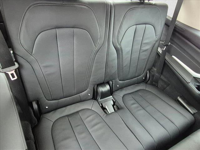 Used 2022 BMW X7 xDrive40i w/ Premium Package AWD/4WD image 21