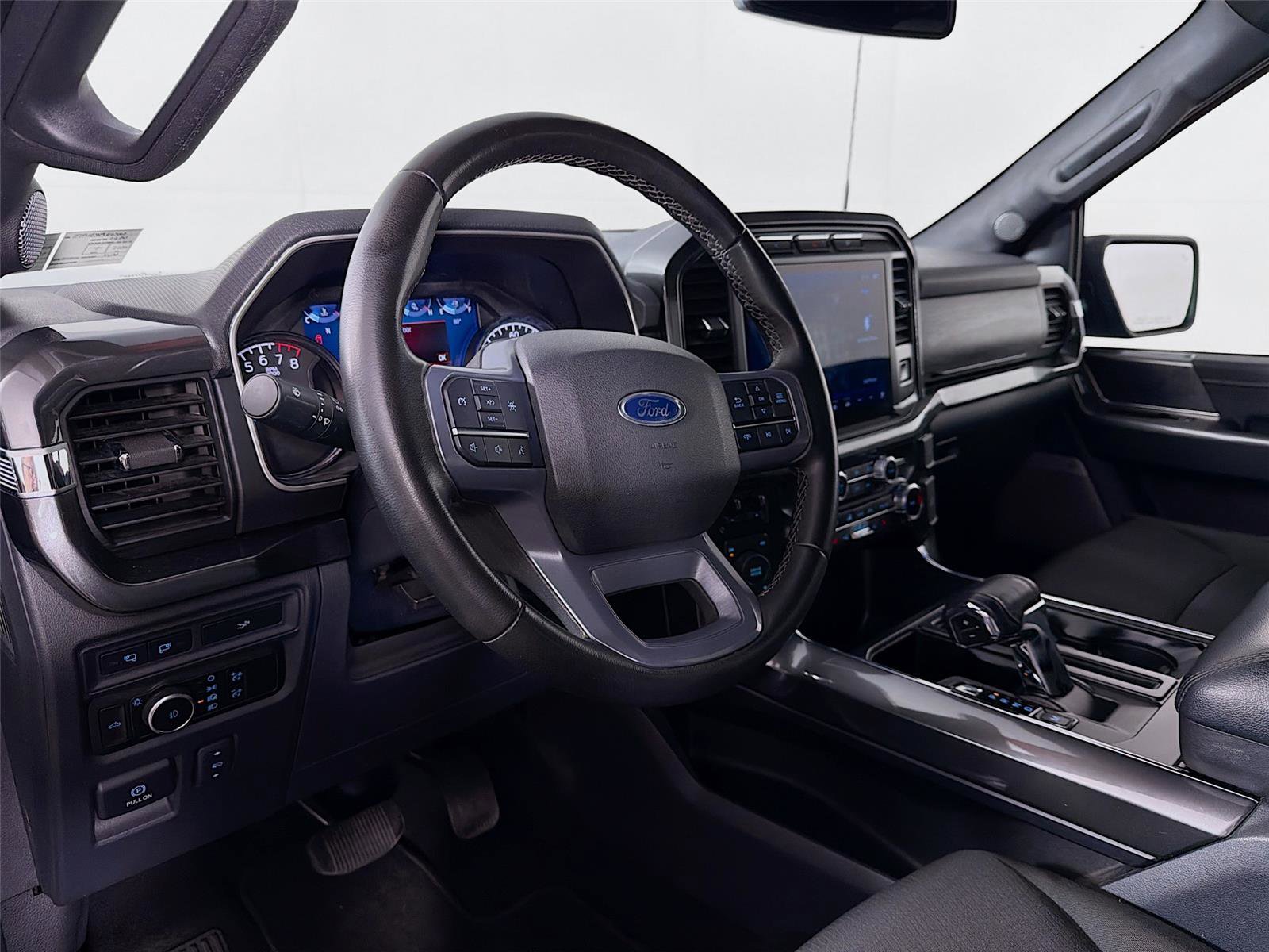 Used 2023 Ford F150 XLT w/ Equipment Group 302A High image 9