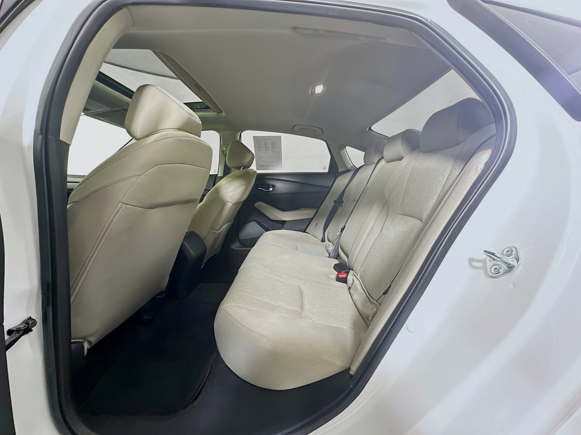 Used 2023 Honda Accord EX image 27
