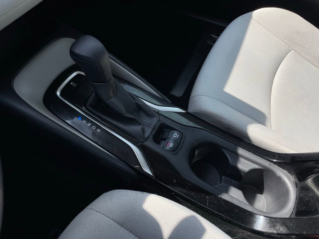 Used 2022 Toyota Corolla L FWD image 18
