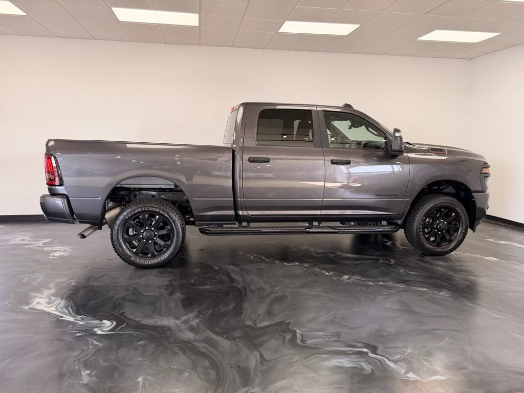 Used 2025 RAM 2500 Big Horn AWD/4WD image 9