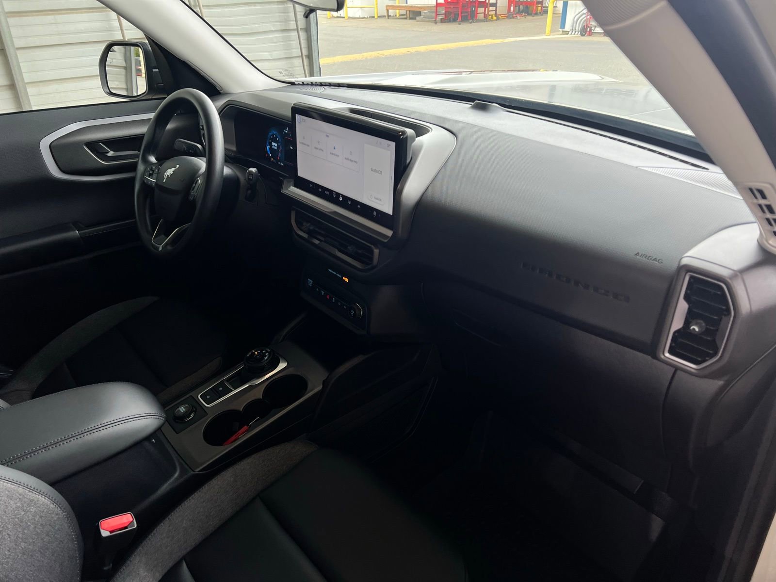 Used 2025 Ford Bronco Sport Big Bend w/ Black Appearance Package image 17
