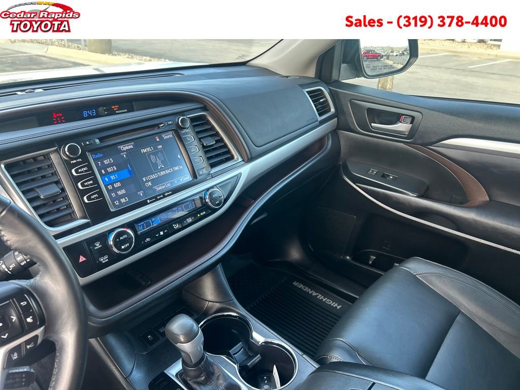 Certified 2017 Toyota Highlander XLE image 19