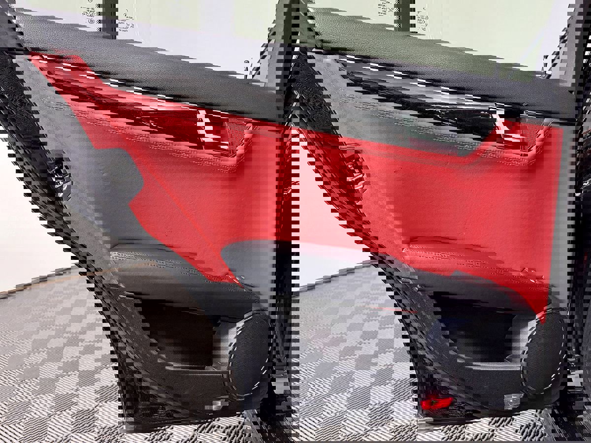 Used 2012 Mercedes-Benz C 63 AMG Sedan image 25