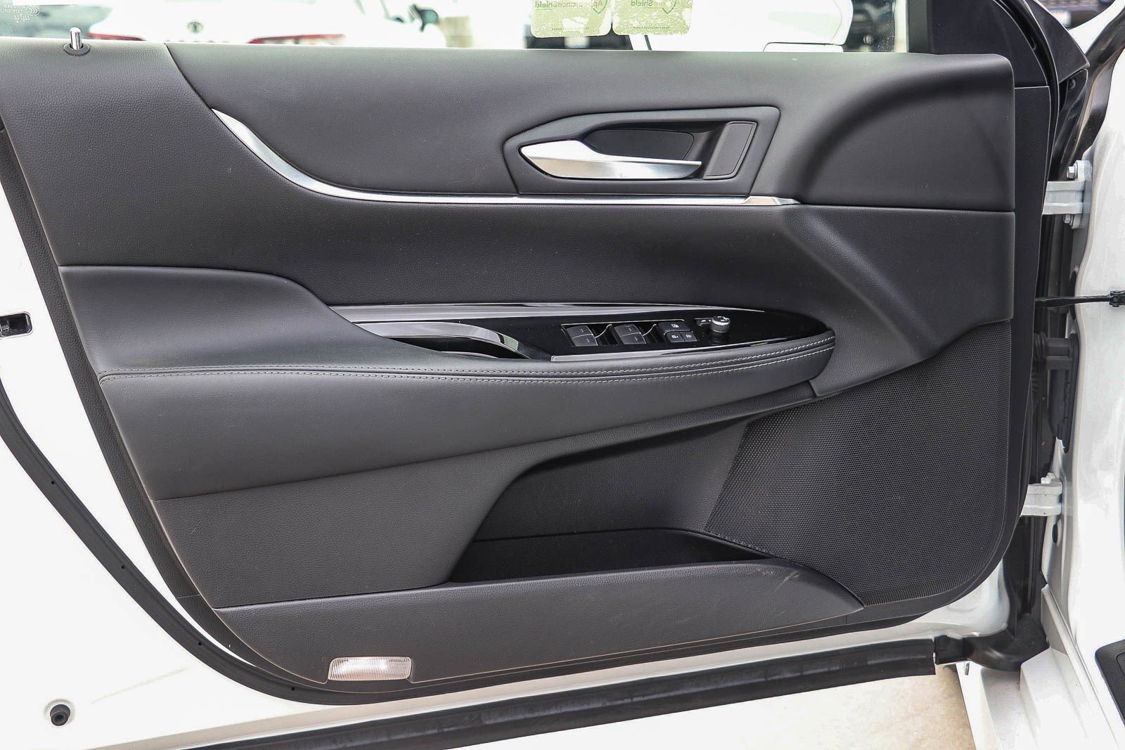 Used 2022 Toyota Mirai XLE w/ Advanced Technology Package image 21