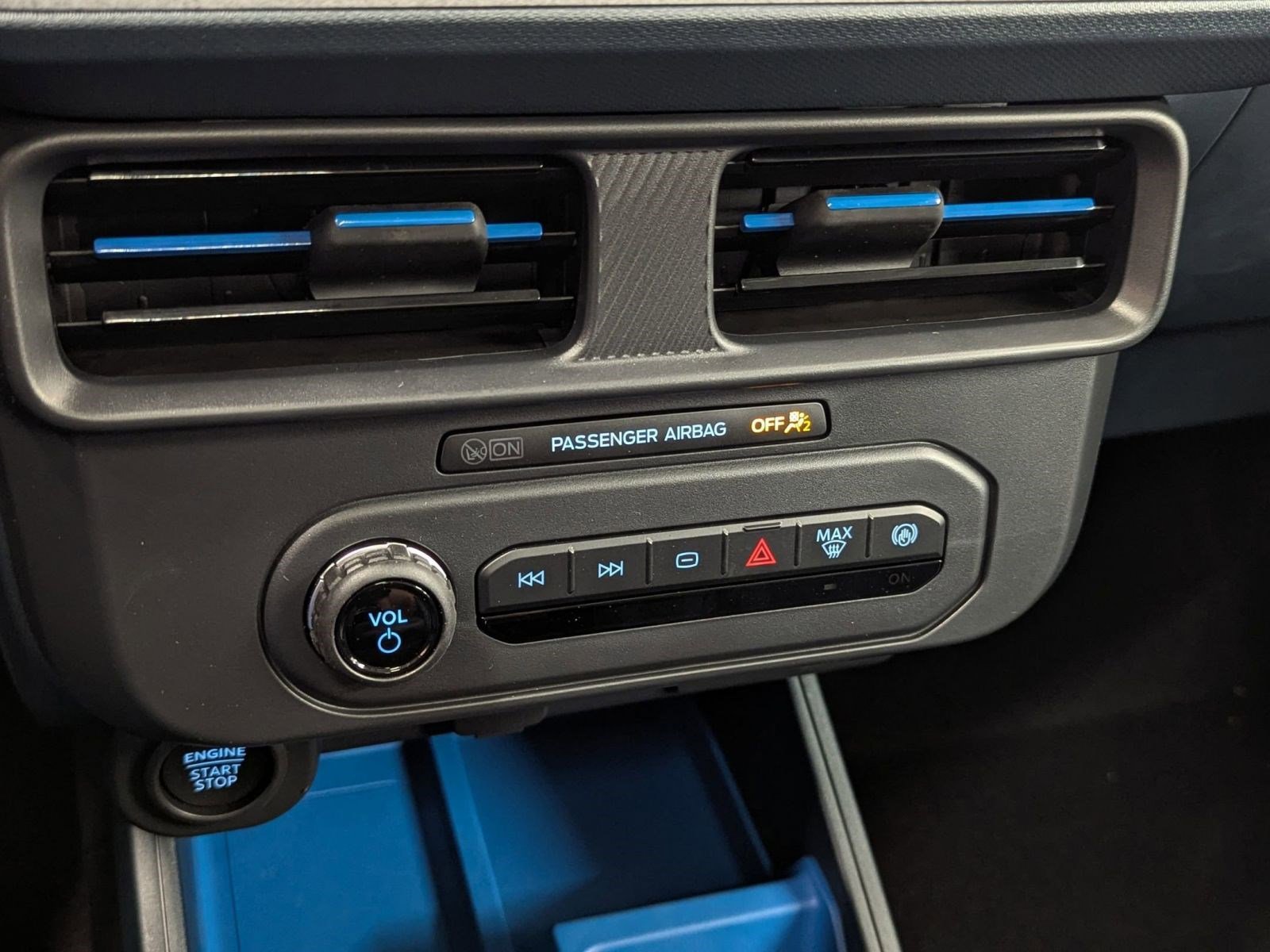 New 2025 Ford Maverick XLT w/ XLT Luxury Package image 25