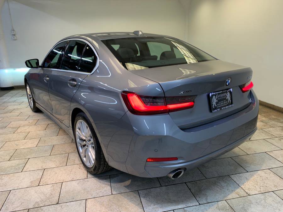 Used 2024 BMW 330i xDrive Sedan w/ Convenience Package image 6