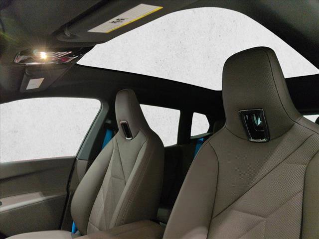 Used 2023 BMW iX xDrive50 w/ Convenience Package image 15