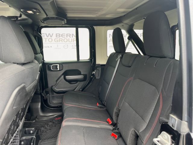 Used 2018 Jeep Wrangler Unlimited Rubicon w/ Safety Group image 13