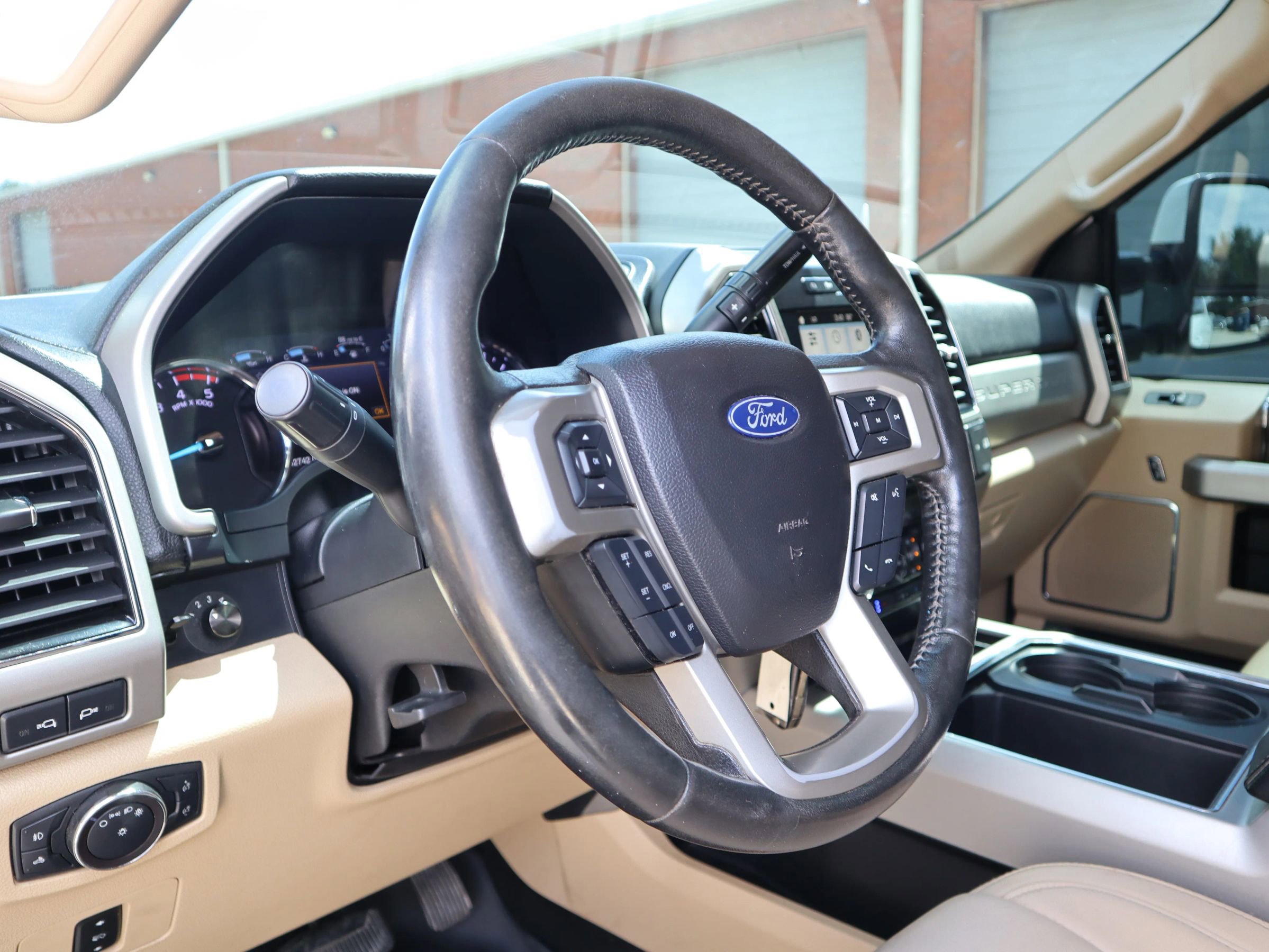 Used 2019 Ford F250 Lariat w/ Lariat Value Package image 14
