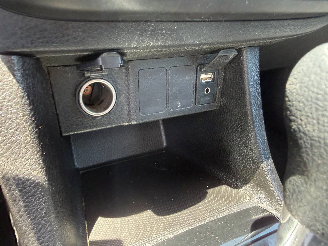 Used 2016 Toyota Corolla L FWD image 18