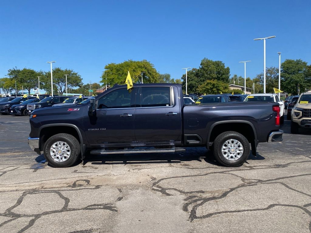 Used 2024 Chevrolet Silverado 2500 LTZ w/ LTZ Plus Package image 2