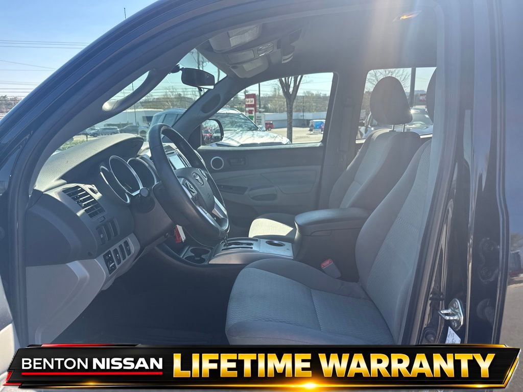 Used 2015 Toyota Tacoma 4x4 Double Cab w/ SR5 Package image 11