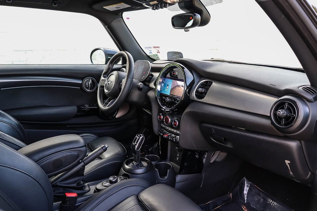 Used 2022 MINI Cooper S image 8