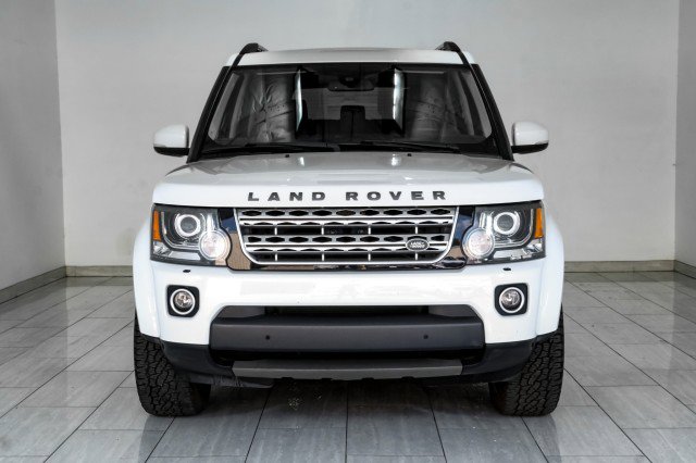 Used 2015 Land Rover LR4 HSE LUX image 3