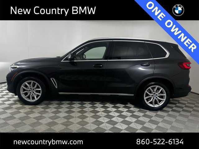 Used 2022 BMW X5 xDrive40i w/ Premium Package image 4
