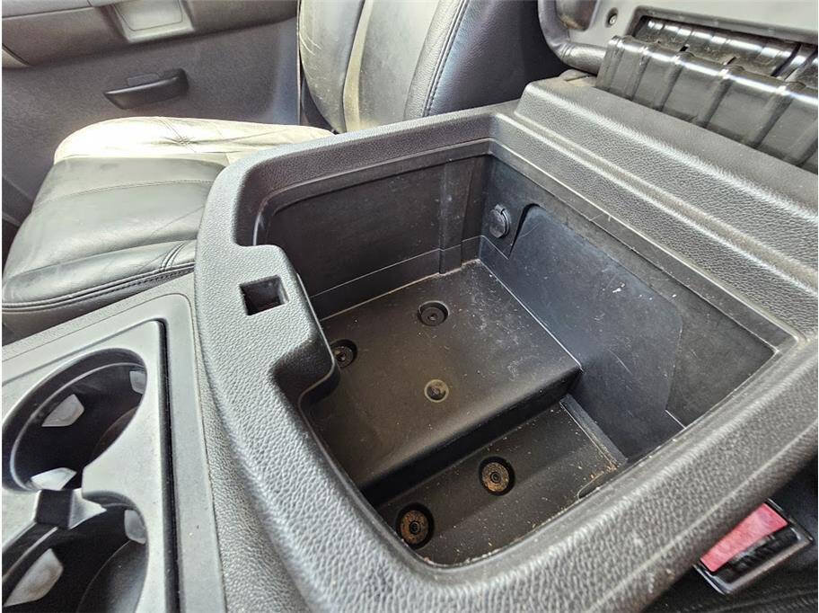 Used 2008 Chevrolet Silverado 1500 LT w/ Suspension Package, Off-Road AWD/4WD image 32