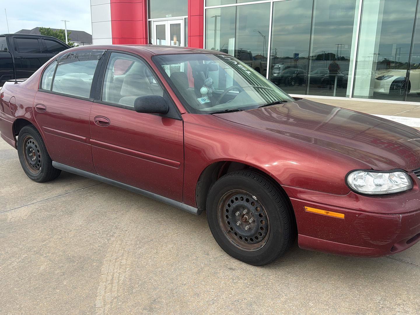 Used 2003 Chevrolet Malibu V6 w/ Preferred Equipment Group 1 FWD image 10