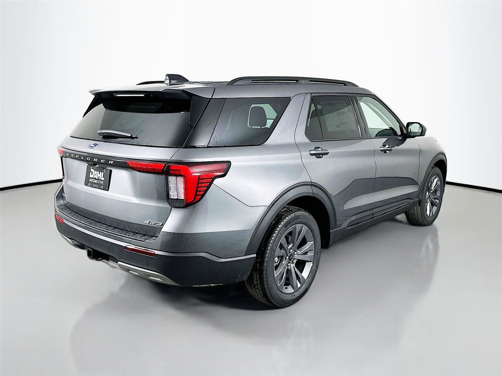 New 2026 Ford Explorer Active w/ Active Comfort Package image 7