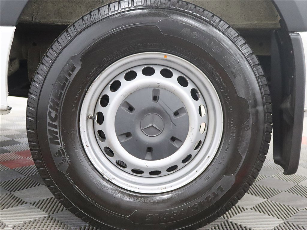 Used 2022 Mercedes-Benz Sprinter 1500 image 21