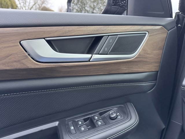 New 2026 Volkswagen Atlas SE image 24