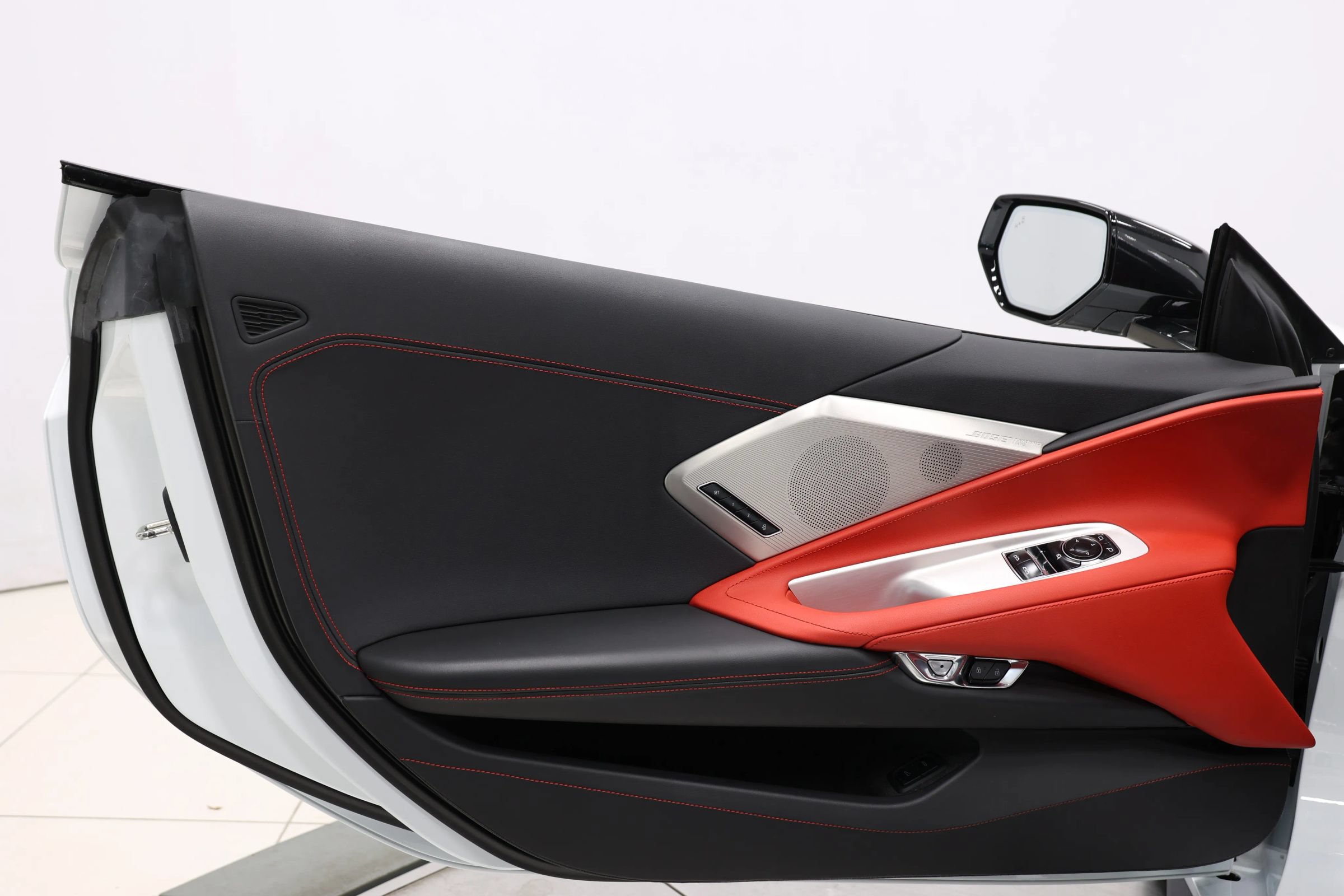 Used 2020 Chevrolet Corvette Stingray Preferred Cpe w/ 2LT Preferred Equipment Group RWD image 11