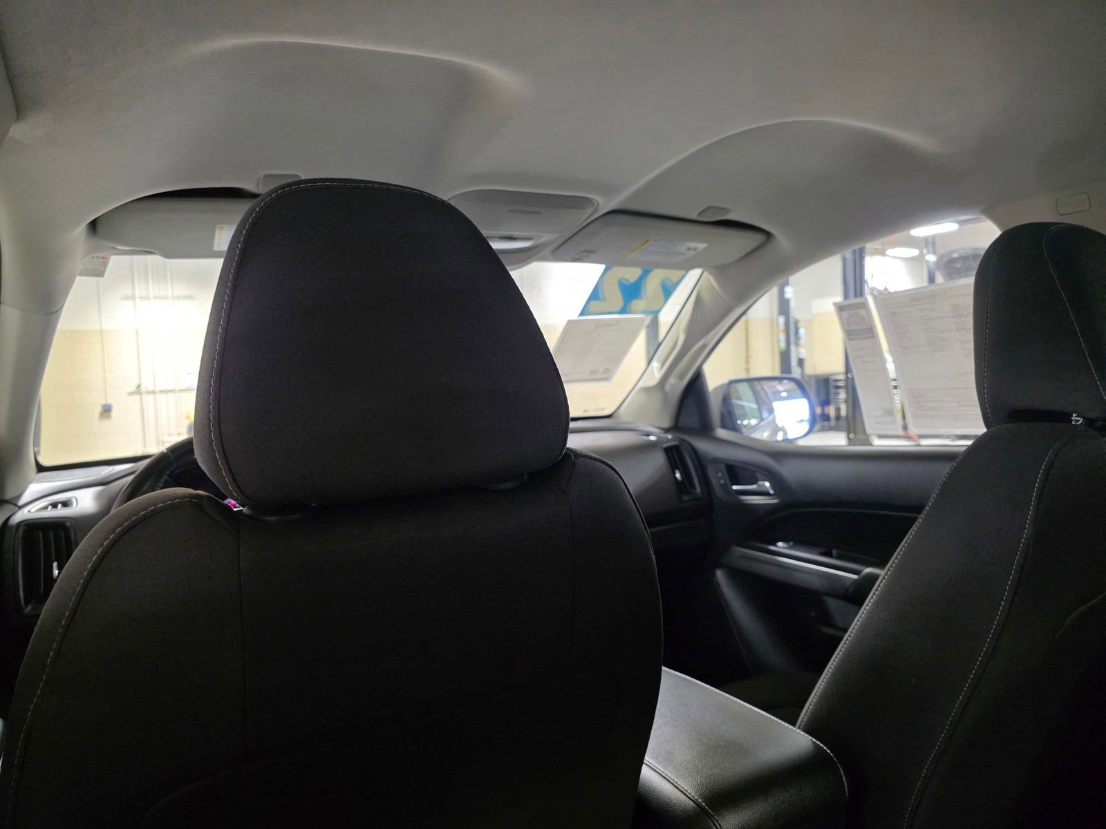 Used 2022 Chevrolet Colorado LT image 17