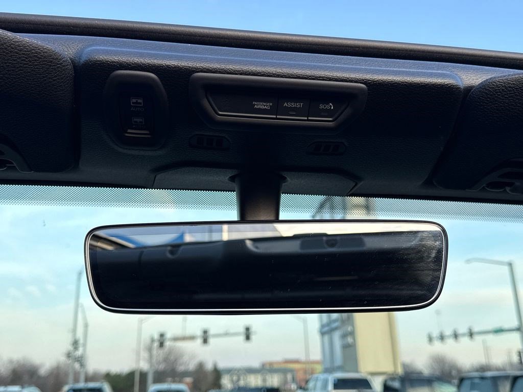 Used 2021 Jeep Wrangler Unlimited Sahara image 32