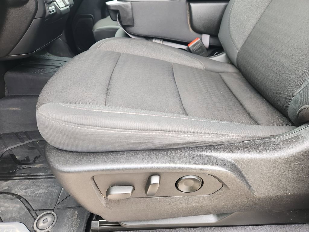 Used 2024 Chevrolet Silverado 2500 Custom w/ Custom Convenience Package image 24