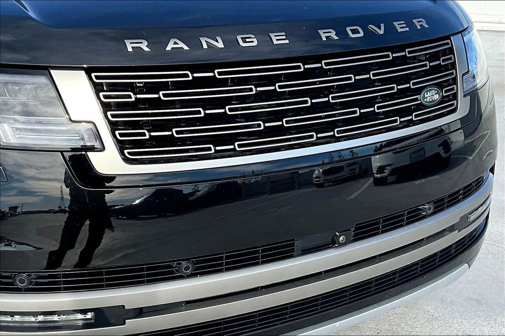 Certified 2025 Land Rover Range Rover SE AWD/4WD image 31