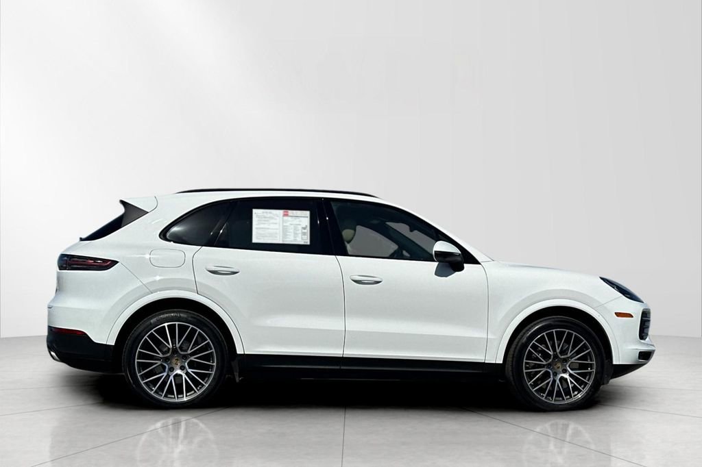 Used 2022 Porsche Cayenne image 7