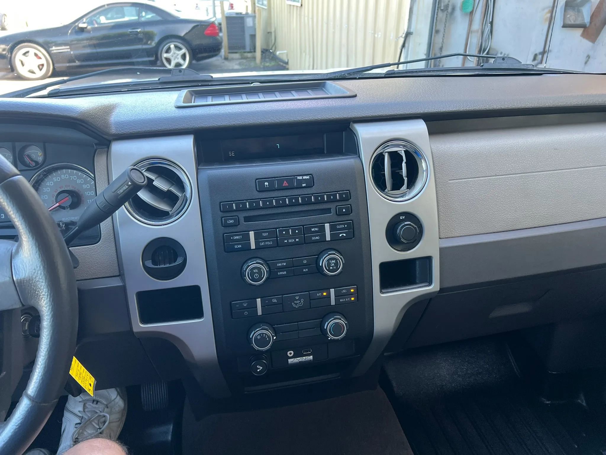 Used 2010 Ford F150 XLT RWD image 10